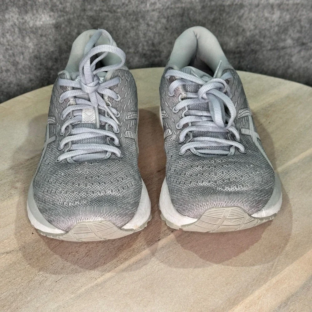 Asics Gel Cumulus 22 Piedmont Grey White Running Shoes 1012A741 Womens 9